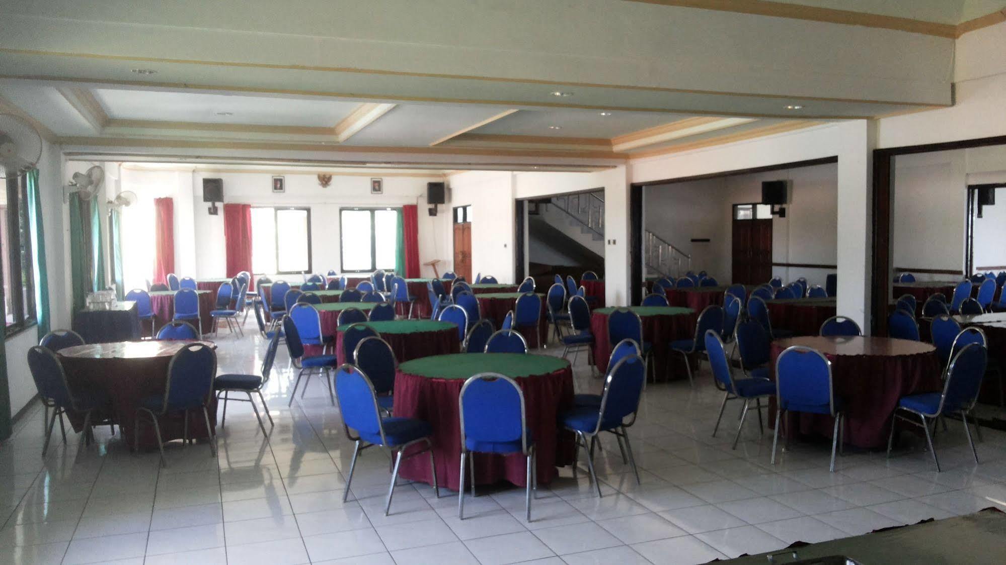 Hotel Surya Indah Batu Malang Exterior photo